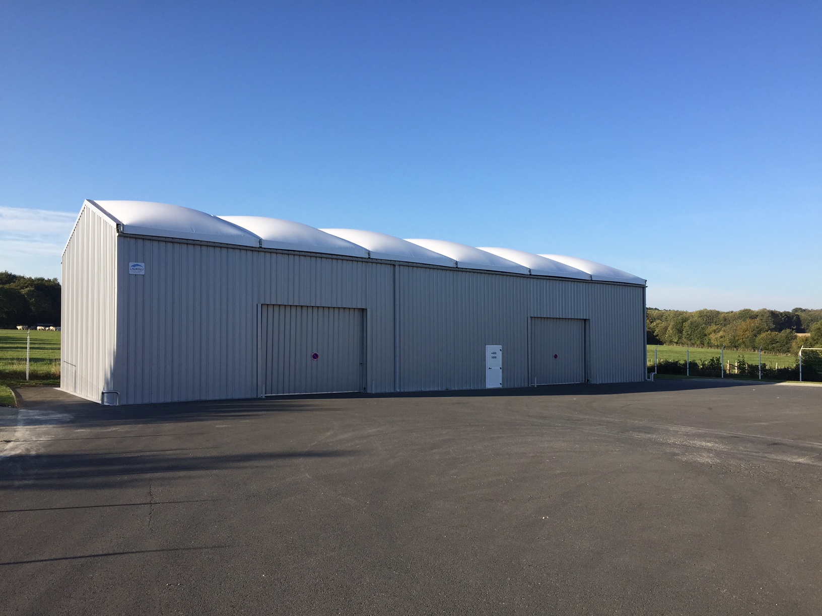 Lauralu insulated temporary buildings for agriculture