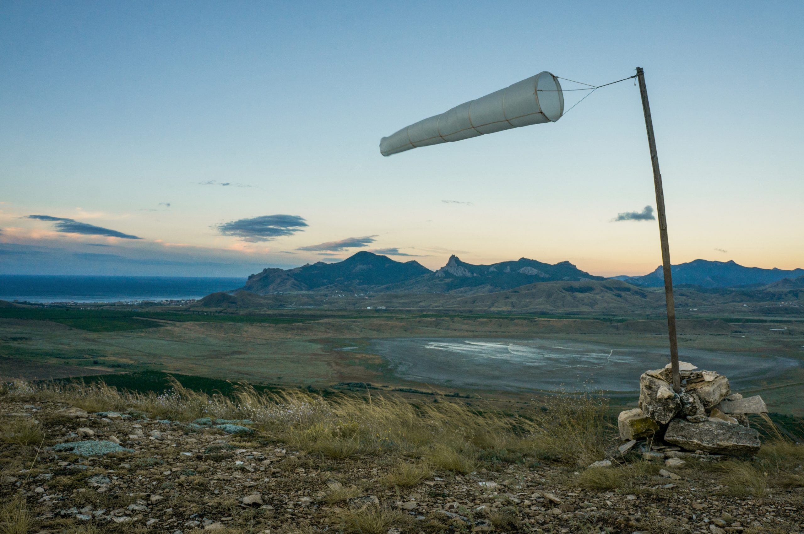 windsock demonstrating wind load